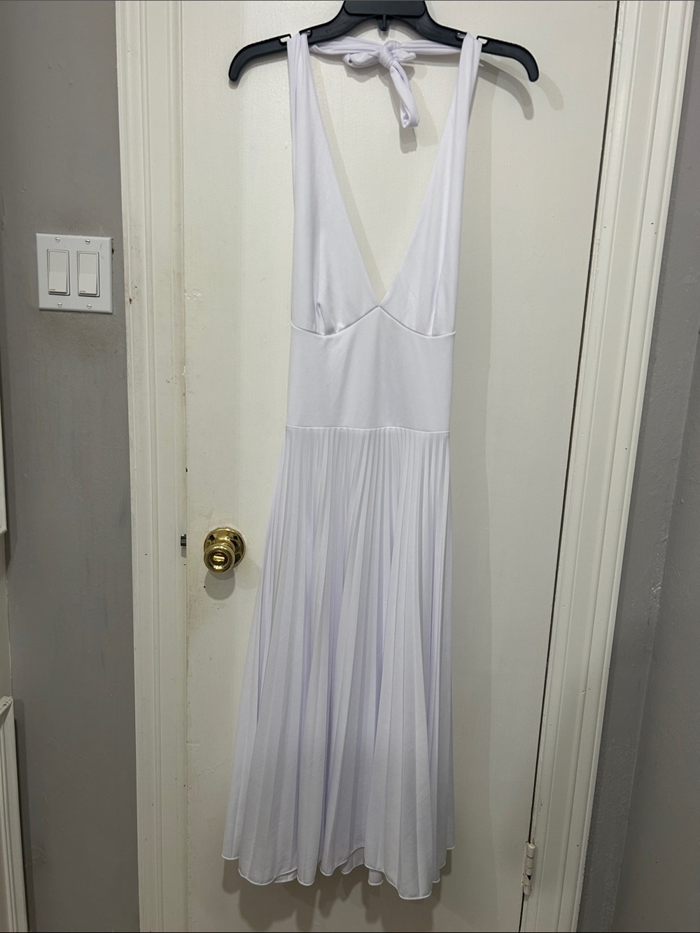 Marilyn Monroe White Strapless Pleated Halter Dress Costume size medium - Picture 3 of 8